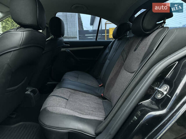 Черный Шкода Октавия, объемом двигателя 1.6 л и пробегом 223 тыс. км за 6300 $, фото 23 на Automoto.ua