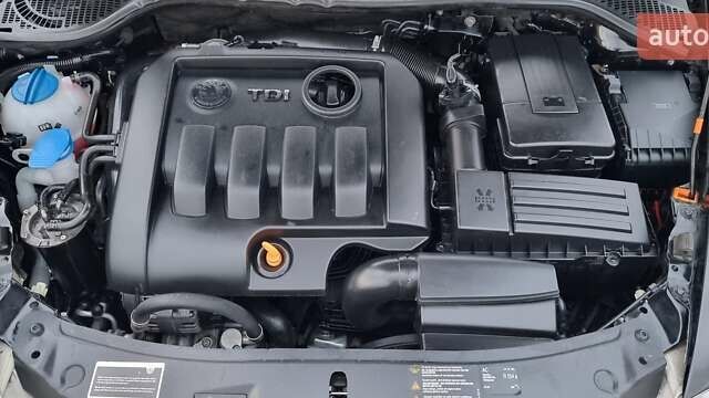 Черный Шкода Октавия, объемом двигателя 1.9 л и пробегом 278 тыс. км за 6799 $, фото 21 на Automoto.ua