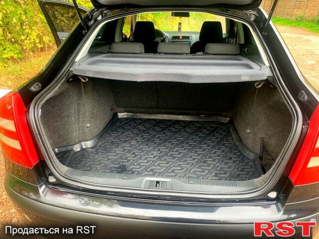 Чорний Шкода Октавія, об'ємом двигуна 2 л та пробігом 220 тис. км за 6999 $, фото 8 на Automoto.ua