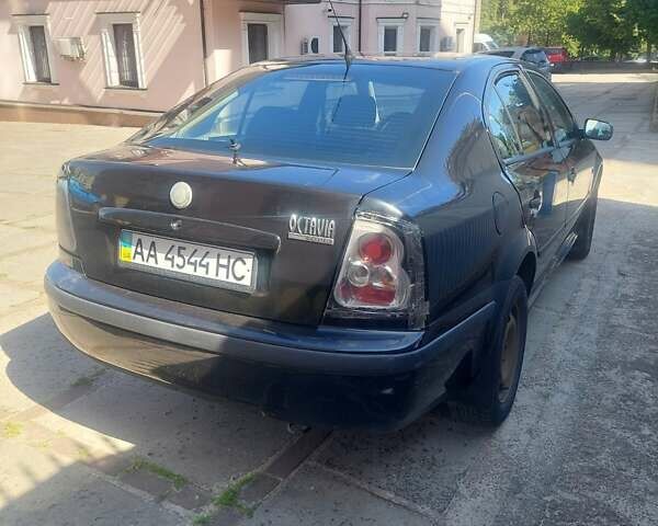 Чорний Шкода Октавія, об'ємом двигуна 1.6 л та пробігом 330 тис. км за 4600 $, фото 3 на Automoto.ua
