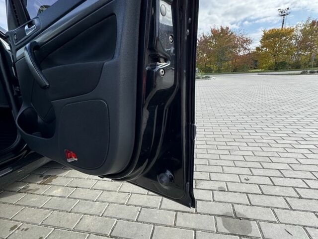 Черный Шкода Октавия, объемом двигателя 2 л и пробегом 266 тыс. км за 5900 $, фото 11 на Automoto.ua