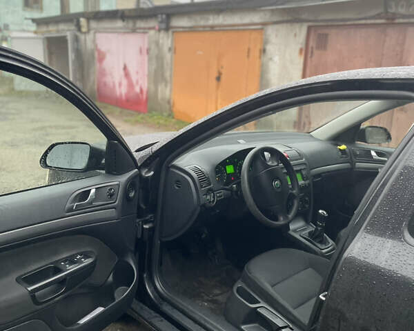 Черный Шкода Октавия, объемом двигателя 1.98 л и пробегом 250 тыс. км за 4999 $, фото 5 на Automoto.ua