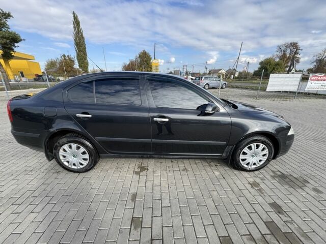 Черный Шкода Октавия, объемом двигателя 2 л и пробегом 266 тыс. км за 5900 $, фото 3 на Automoto.ua