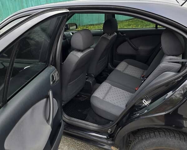 Шкода Октавія 2008 у Києві на Automoto.ua Чорний Шкода Октавія, об'ємом двигуна 1.9 л та пробігом 336 тис. км за 5400 $, фото 12 на Automoto.ua