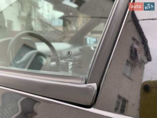 Черный Шкода Октавия, объемом двигателя 1.6 л и пробегом 151 тыс. км за 6100 $, фото 38 на Automoto.ua