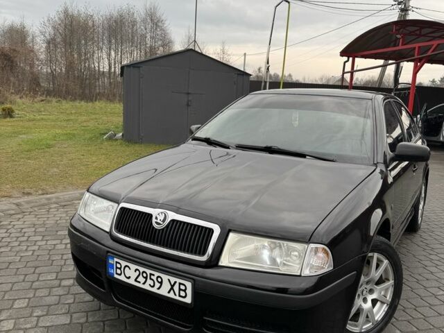 Черный Шкода Октавия, объемом двигателя 1.8 л и пробегом 355 тыс. км за 4700 $, фото 4 на Automoto.ua