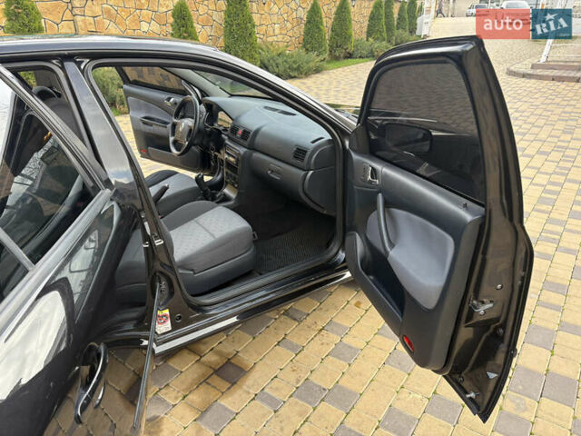 Чорний Шкода Октавія, об'ємом двигуна 1.6 л та пробігом 241 тис. км за 5700 $, фото 29 на Automoto.ua