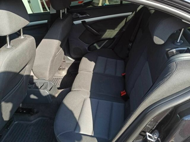 Шкода Октавия 2008 в Хмельницком на Automoto.ua Черный Шкода Октавия, объемом двигателя 1.6 л и пробегом 408 тыс. км за 3900 $, фото 12 на Automoto.ua