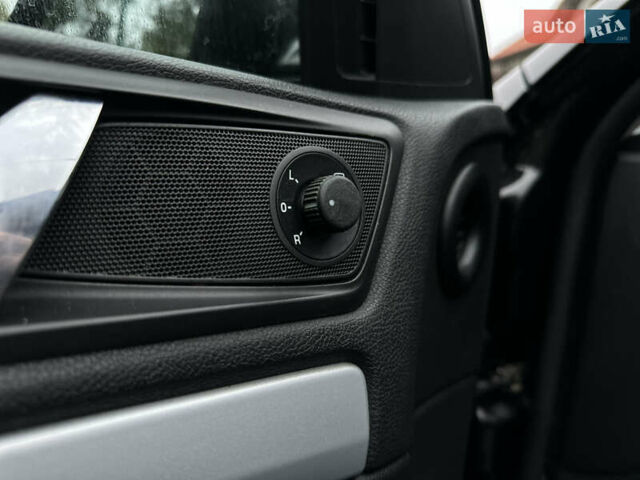 Черный Шкода Октавия, объемом двигателя 1.6 л и пробегом 223 тыс. км за 6300 $, фото 17 на Automoto.ua