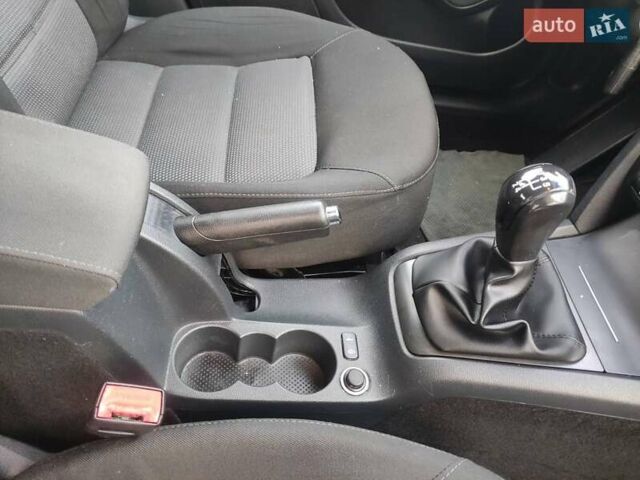 Черный Шкода Октавия, объемом двигателя 1.6 л и пробегом 198 тыс. км за 6999 $, фото 29 на Automoto.ua