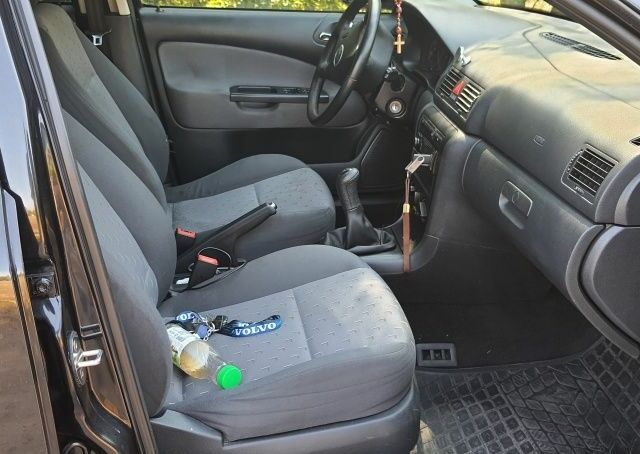 Черный Шкода Октавия, объемом двигателя 1 л и пробегом 2 тыс. км за 6000 $, фото 7 на Automoto.ua