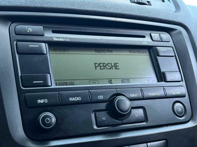 Черный Шкода Октавия, объемом двигателя 1.8 л и пробегом 345 тыс. км за 4740 $, фото 9 на Automoto.ua