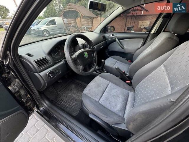 Чорний Шкода Октавія, об'ємом двигуна 1.6 л та пробігом 226 тис. км за 5600 $, фото 1 на Automoto.ua