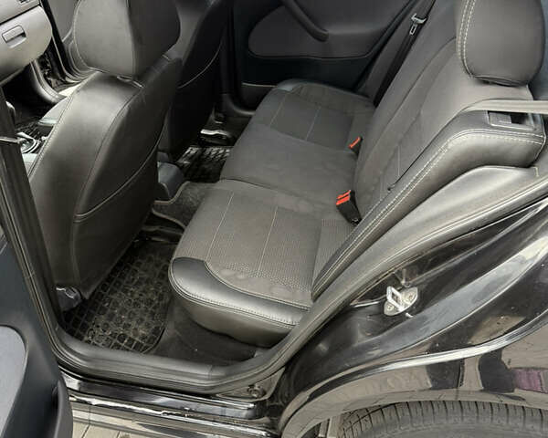 Шкода Октавия 2008 в Харькове на Automoto.ua Черный Шкода Октавия, объемом двигателя 1.6 л и пробегом 201 тыс. км за 6500 $, фото 12 на Automoto.ua