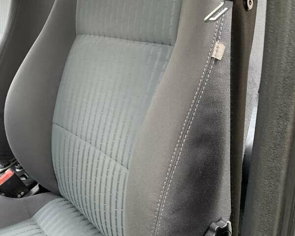 Черный Шкода Октавия, объемом двигателя 1.6 л и пробегом 151 тыс. км за 6100 $, фото 49 на Automoto.ua