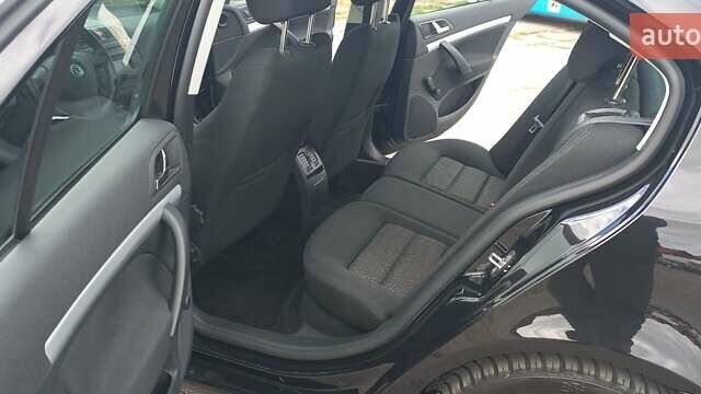 Черный Шкода Октавия, объемом двигателя 1.6 л и пробегом 145 тыс. км за 9250 $, фото 53 на Automoto.ua