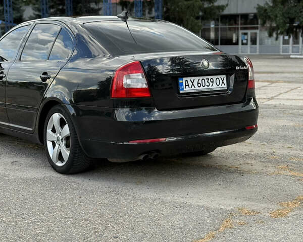 Чорний Шкода Октавія, об'ємом двигуна 1.8 л та пробігом 230 тис. км за 8900 $, фото 2 на Automoto.ua