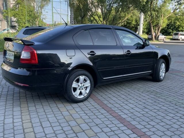 Чорний Шкода Октавія, об'ємом двигуна 1.8 л та пробігом 210 тис. км за 6550 $, фото 6 на Automoto.ua
