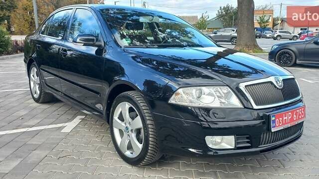 Черный Шкода Октавия, объемом двигателя 1.6 л и пробегом 145 тыс. км за 9250 $, фото 3 на Automoto.ua