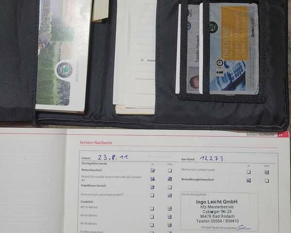 Черный Шкода Октавия, объемом двигателя 1.6 л и пробегом 197 тыс. км за 7150 $, фото 39 на Automoto.ua