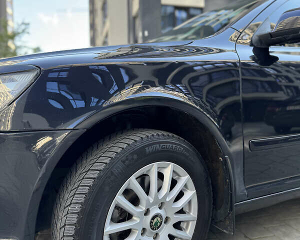 Черный Шкода Октавия, объемом двигателя 1.8 л и пробегом 295 тыс. км за 6500 $, фото 6 на Automoto.ua