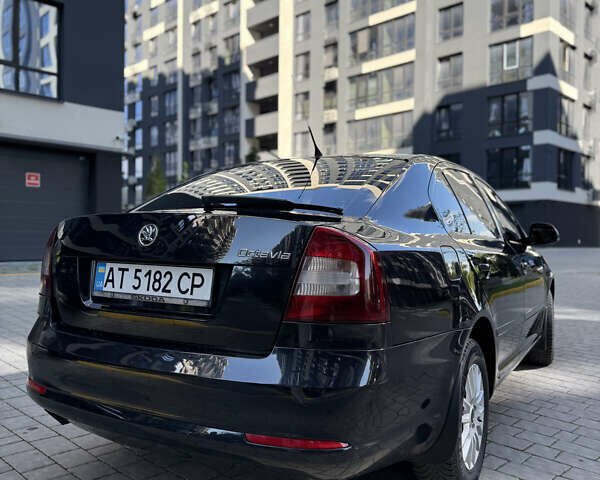 Черный Шкода Октавия, объемом двигателя 1.8 л и пробегом 295 тыс. км за 6500 $, фото 1 на Automoto.ua