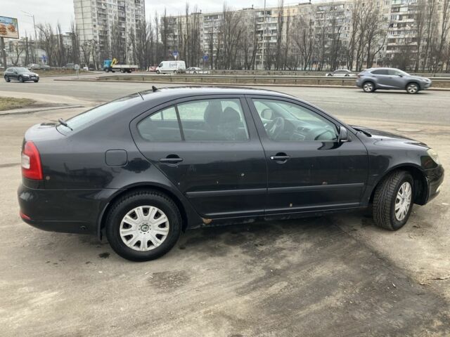 Черный Шкода Октавия, объемом двигателя 1.6 л и пробегом 367 тыс. км за 5200 $, фото 7 на Automoto.ua