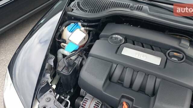 Черный Шкода Октавия, объемом двигателя 1.6 л и пробегом 145 тыс. км за 9250 $, фото 69 на Automoto.ua