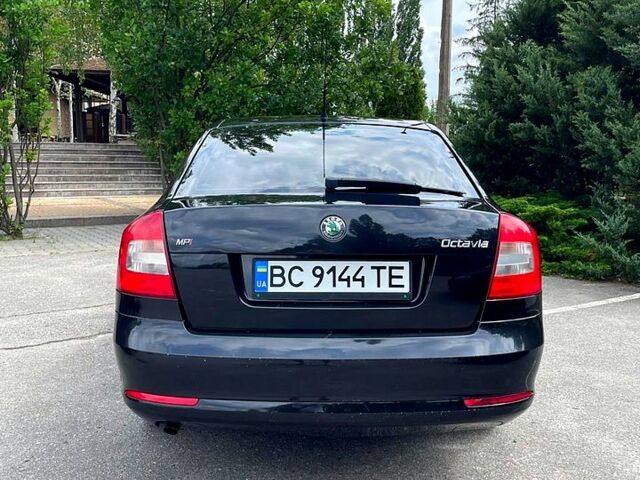 Черный Шкода Октавия, объемом двигателя 1.6 л и пробегом 127 тыс. км за 7600 $, фото 4 на Automoto.ua