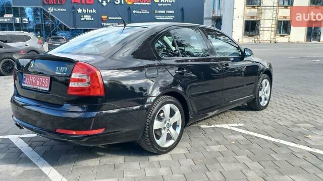 Черный Шкода Октавия, объемом двигателя 1.6 л и пробегом 145 тыс. км за 9250 $, фото 13 на Automoto.ua