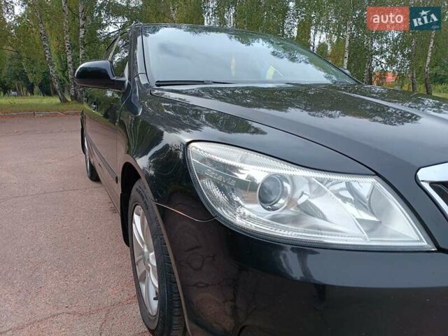 Шкода Октавия 2009 в Житомире на Automoto.ua Черный Шкода Октавия, объемом двигателя 1.6 л и пробегом 178 тыс. км за 7500 $, фото 15 на Automoto.ua