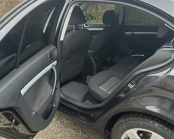 Чорний Шкода Октавія, об'ємом двигуна 1.6 л та пробігом 314 тис. км за 7300 $, фото 9 на Automoto.ua