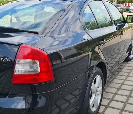 Черный Шкода Октавия, объемом двигателя 1.8 л и пробегом 228 тыс. км за 7000 $, фото 10 на Automoto.ua