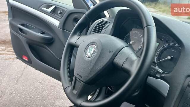 Черный Шкода Октавия, объемом двигателя 1.6 л и пробегом 145 тыс. км за 9250 $, фото 43 на Automoto.ua