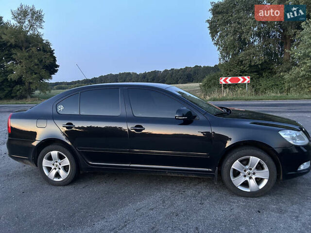 Черный Шкода Октавия, объемом двигателя 1.8 л и пробегом 260 тыс. км за 7900 $, фото 3 на Automoto.ua