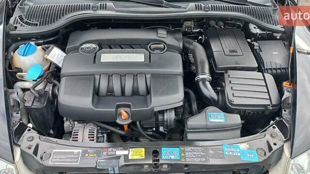 Черный Шкода Октавия, объемом двигателя 1.6 л и пробегом 145 тыс. км за 9250 $, фото 67 на Automoto.ua