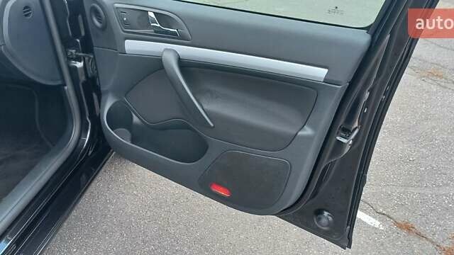 Черный Шкода Октавия, объемом двигателя 1.6 л и пробегом 145 тыс. км за 9250 $, фото 45 на Automoto.ua