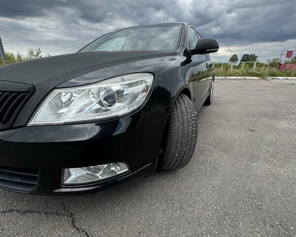 Черный Шкода Октавия, объемом двигателя 1.4 л и пробегом 168 тыс. км за 8000 $, фото 5 на Automoto.ua