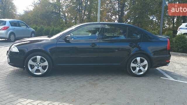 Черный Шкода Октавия, объемом двигателя 1.6 л и пробегом 145 тыс. км за 9250 $, фото 10 на Automoto.ua