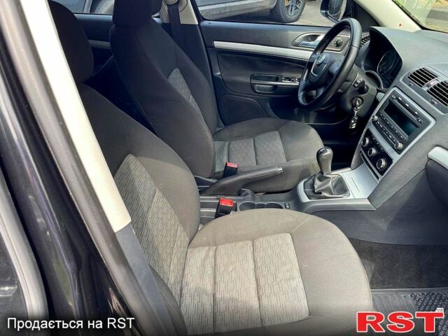 Черный Шкода Октавия, объемом двигателя 1.6 л и пробегом 127 тыс. км за 7600 $, фото 8 на Automoto.ua