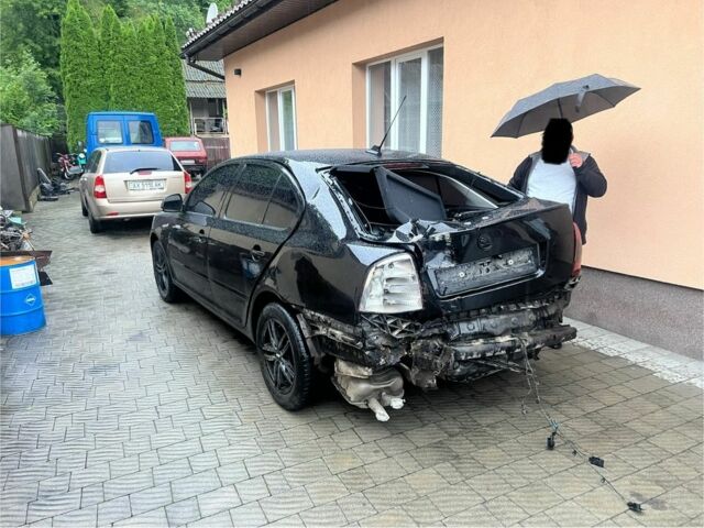 Черный Шкода Октавия, объемом двигателя 1.9 л и пробегом 265 тыс. км за 5200 $, фото 5 на Automoto.ua