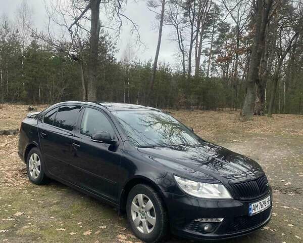 Черный Шкода Октавия, объемом двигателя 1.8 л и пробегом 220 тыс. км за 7500 $, фото 5 на Automoto.ua