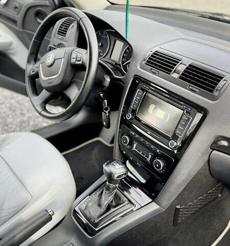 Шкода Октавія 2009 у Старокостянтинів на Automoto.ua Чорний Шкода Октавія, об'ємом двигуна 1.8 л та пробігом 204 тис. км за 8800 $, фото 18 на Automoto.ua