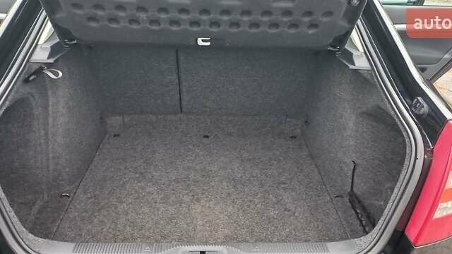 Черный Шкода Октавия, объемом двигателя 1.6 л и пробегом 145 тыс. км за 9250 $, фото 60 на Automoto.ua