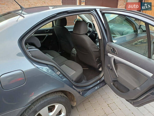 Черный Шкода Октавия, объемом двигателя 1.4 л и пробегом 170 тыс. км за 7700 $, фото 24 на Automoto.ua