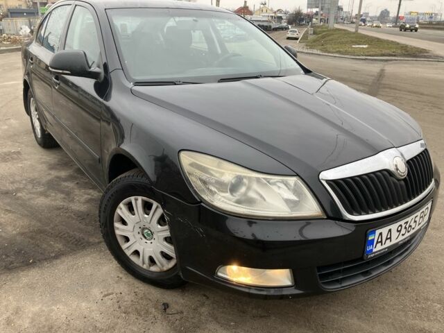 Черный Шкода Октавия, объемом двигателя 1.6 л и пробегом 367 тыс. км за 5200 $, фото 2 на Automoto.ua