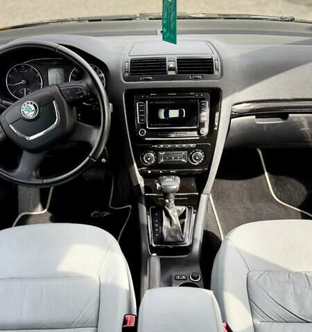 Шкода Октавія 2009 у Старокостянтинів на Automoto.ua Чорний Шкода Октавія, об'ємом двигуна 1.8 л та пробігом 204 тис. км за 8800 $, фото 11 на Automoto.ua