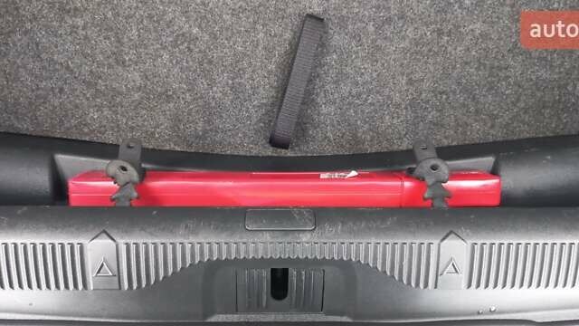 Черный Шкода Октавия, объемом двигателя 1.6 л и пробегом 145 тыс. км за 9250 $, фото 61 на Automoto.ua