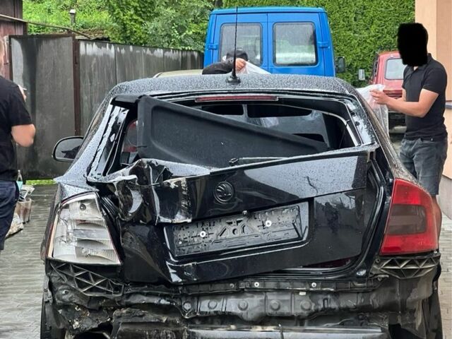 Черный Шкода Октавия, объемом двигателя 1.9 л и пробегом 265 тыс. км за 5200 $, фото 4 на Automoto.ua