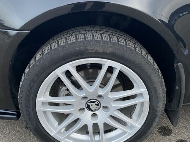 Черный Шкода Октавия, объемом двигателя 1.8 л и пробегом 211 тыс. км за 9000 $, фото 14 на Automoto.ua